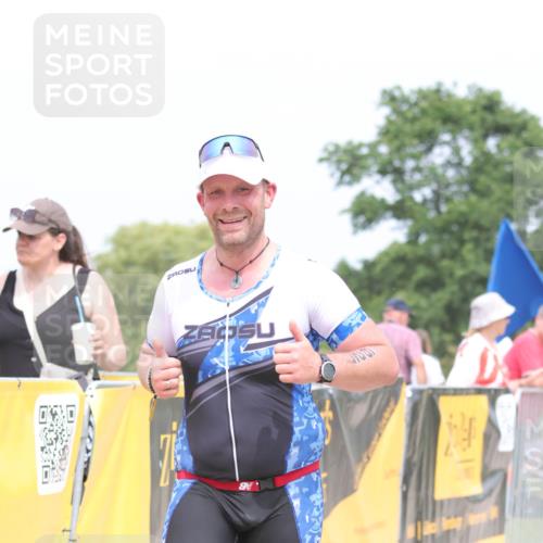 22.06.2025 - Viking Triathlon H.Heesch http://msf.ph/oto/8090624 22.06.2025 15:09:33 Laufen 627 meine-sportfotos.de