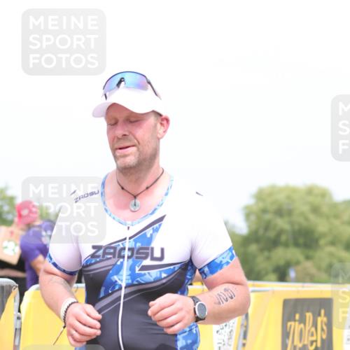 22.06.2025 - Viking Triathlon H.Heesch http://msf.ph/oto/8090637 22.06.2025 15:09:34 Laufen 627 meine-sportfotos.de
