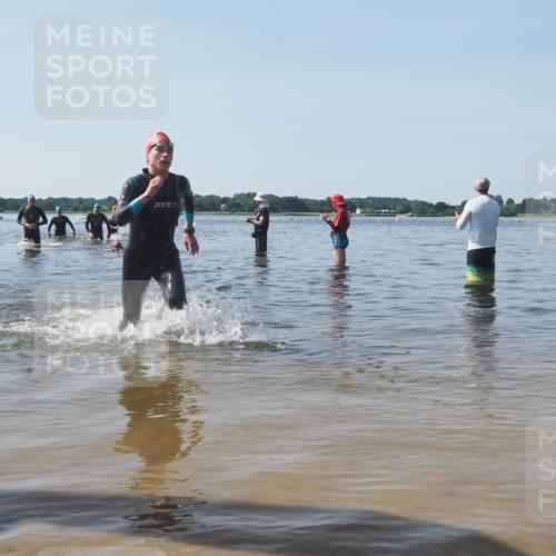 22.06.2025 - Viking Triathlon KatJ http://msf.ph/oto/8090669 22.06.2025 10:26:54 Schwimmen 52, 145, 288, 610, 623, 661 meine-sportfotos.de