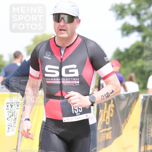 22.06.2025 - Viking Triathlon H.Heesch http://msf.ph/oto/8090720 22.06.2025 15:09:58 Laufen 199 meine-sportfotos.de