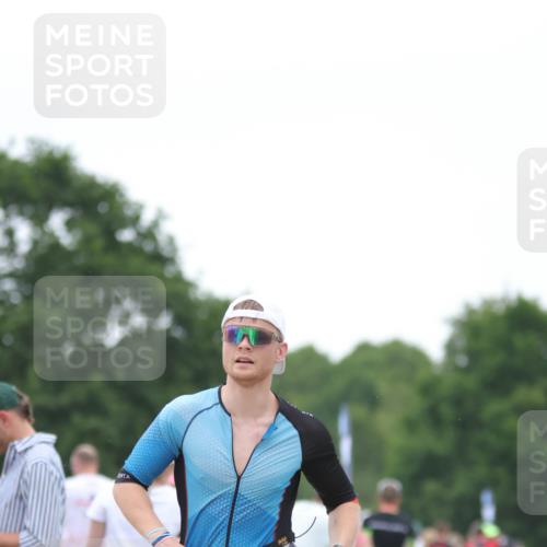 22.06.2025 - Viking Triathlon H.Heesch http://msf.ph/oto/8090774 22.06.2025 16:01:32 Laufen 121 meine-sportfotos.de