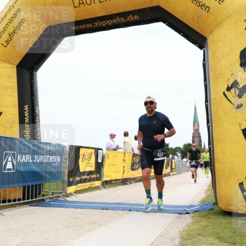 22.06.2025 - Viking Triathlon H.Heesch http://msf.ph/oto/8090784 22.06.2025 13:41:28 Laufen 327, 343, 434 meine-sportfotos.de