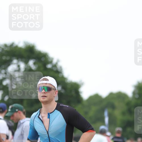 22.06.2025 - Viking Triathlon H.Heesch http://msf.ph/oto/8090842 22.06.2025 16:01:33 Laufen 121 meine-sportfotos.de