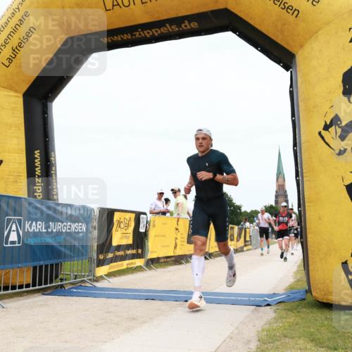 22.06.2025 - Viking Triathlon H.Heesch http://msf.ph/oto/8090846 22.06.2025 13:41:34 Laufen 40, 199, 263, 343 meine-sportfotos.de