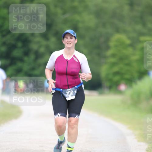 22.06.2025 - Viking Triathlon H.Heesch http://msf.ph/oto/8090855 22.06.2025 17:00:24 Laufen 206 meine-sportfotos.de