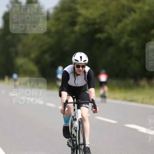 22.06.2025 - Viking Triathlon Yannick Fuchs http://msf.ph/oto/8090859 22.06.2025 11:52:16 Radfahren 43, 44, 54, 79, 83, 156, 320, 335, 361, 408, 431, 521 meine-sportfotos.de