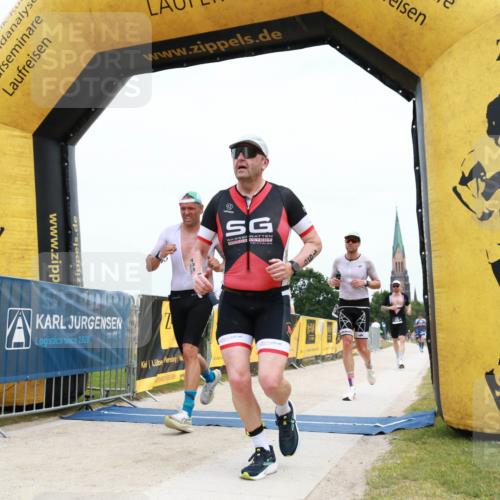 22.06.2025 - Viking Triathlon H.Heesch http://msf.ph/oto/8090869 22.06.2025 13:41:38 Laufen 40, 199, 263, 448, 510, 536 meine-sportfotos.de