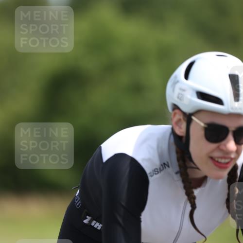 22.06.2025 - Viking Triathlon Yannick Fuchs http://msf.ph/oto/8090891 22.06.2025 11:52:17 Radfahren 43, 44, 54, 83, 156, 320, 335, 361, 431, 521 meine-sportfotos.de