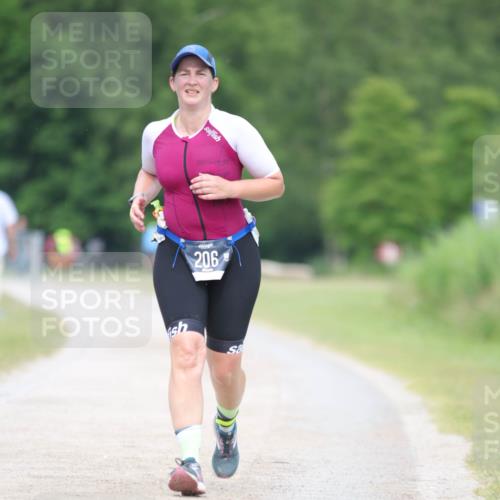 22.06.2025 - Viking Triathlon H.Heesch http://msf.ph/oto/8090893 22.06.2025 17:00:24 Laufen 206 meine-sportfotos.de