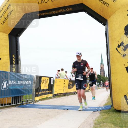 22.06.2025 - Viking Triathlon H.Heesch http://msf.ph/oto/8090946 22.06.2025 13:42:09 Laufen 251, 282 meine-sportfotos.de