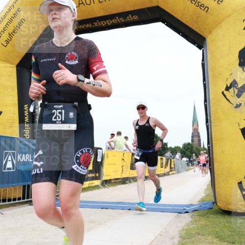 22.06.2025 - Viking Triathlon H.Heesch http://msf.ph/oto/8090964 22.06.2025 13:42:10 Laufen 251, 282 meine-sportfotos.de