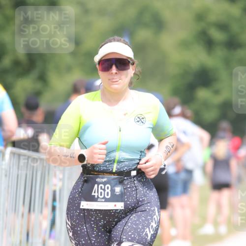 22.06.2025 - Viking Triathlon H.Heesch http://msf.ph/oto/8090995 22.06.2025 15:10:34 Laufen 261, 468 meine-sportfotos.de
