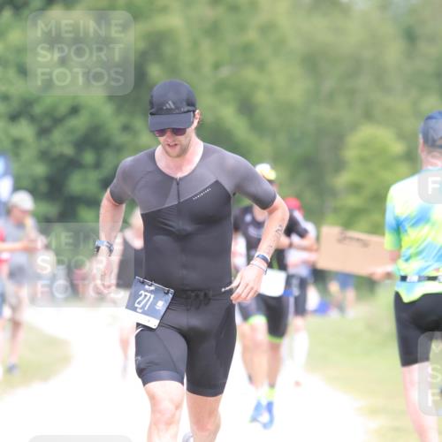 22.06.2025 - Viking Triathlon H.Heesch http://msf.ph/oto/8091060 22.06.2025 15:10:58 Laufen 271 meine-sportfotos.de