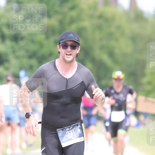 22.06.2025 - Viking Triathlon H.Heesch http://msf.ph/oto/8091120 22.06.2025 15:10:59 Laufen 271, 365 meine-sportfotos.de