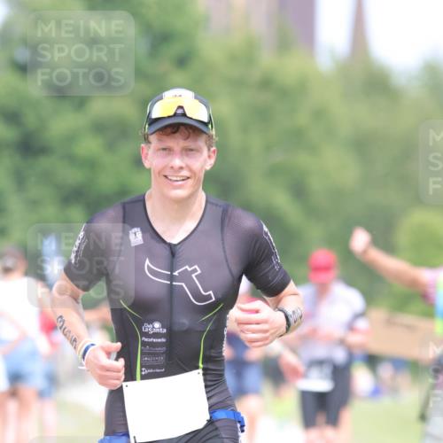 22.06.2025 - Viking Triathlon H.Heesch http://msf.ph/oto/8091134 22.06.2025 15:11:05 Laufen 271, 365, 481 meine-sportfotos.de