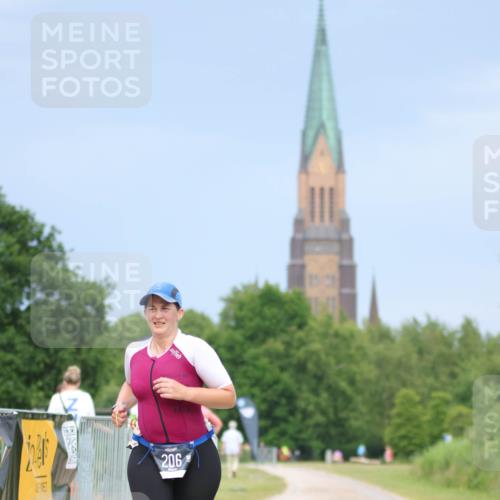 22.06.2025 - Viking Triathlon H.Heesch http://msf.ph/oto/8091147 22.06.2025 17:00:29 Laufen 206 meine-sportfotos.de
