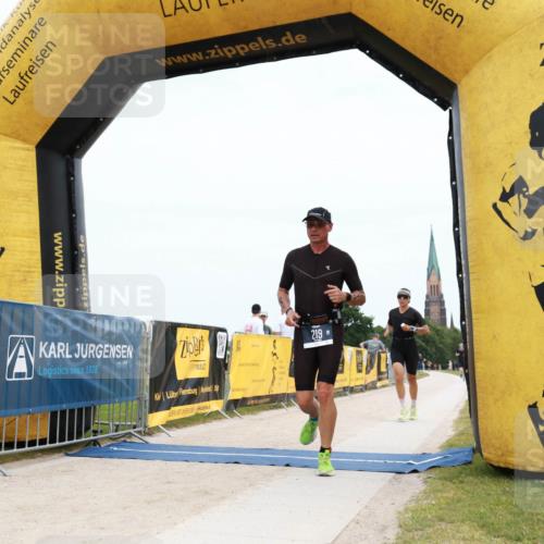 22.06.2025 - Viking Triathlon H.Heesch http://msf.ph/oto/8091217 22.06.2025 13:42:51 Laufen 219, 278 meine-sportfotos.de