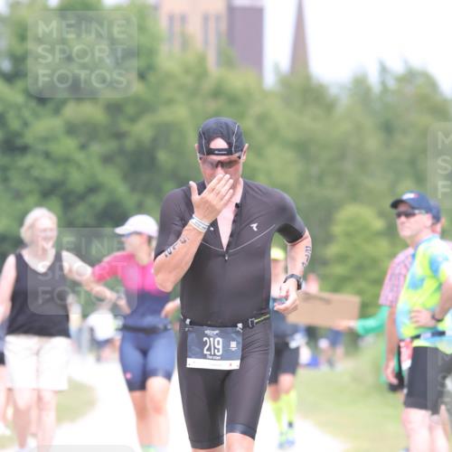 22.06.2025 - Viking Triathlon H.Heesch http://msf.ph/oto/8091247 22.06.2025 15:11:18 Laufen 219, 462 meine-sportfotos.de