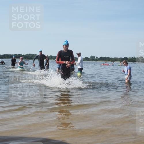 22.06.2025 - Viking Triathlon KatJ http://msf.ph/oto/8091345 22.06.2025 10:27:35 Schwimmen 1, 176, 272, 286, 611 meine-sportfotos.de