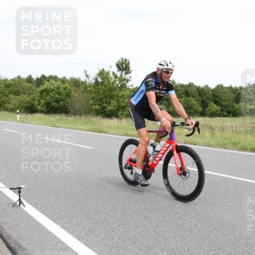 22.06.2025 - Viking Triathlon Yannick Fuchs http://msf.ph/oto/8091359 22.06.2025 13:35:08 Radfahren 201, 359 meine-sportfotos.de