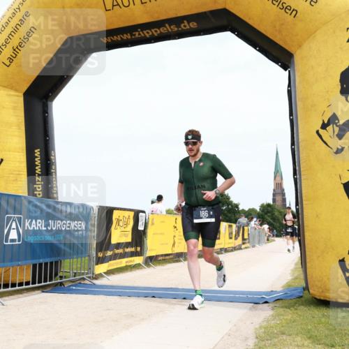 22.06.2025 - Viking Triathlon H.Heesch http://msf.ph/oto/8091367 22.06.2025 13:44:07 Laufen 186 meine-sportfotos.de