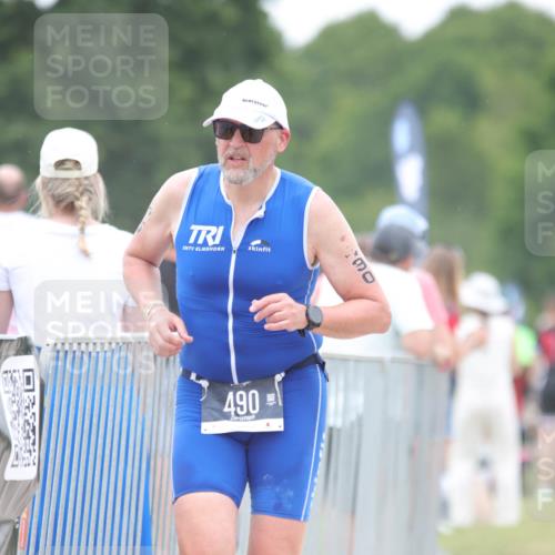 22.06.2025 - Viking Triathlon H.Heesch http://msf.ph/oto/8091380 22.06.2025 16:02:24 Laufen 102, 206, 283, 471, 490 meine-sportfotos.de