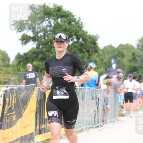 22.06.2025 - Viking Triathlon H.Heesch http://msf.ph/oto/8091392 22.06.2025 15:11:47 Laufen 549 meine-sportfotos.de
