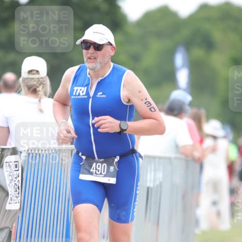 22.06.2025 - Viking Triathlon H.Heesch http://msf.ph/oto/8091395 22.06.2025 16:02:25 Laufen 102, 206, 471, 490 meine-sportfotos.de