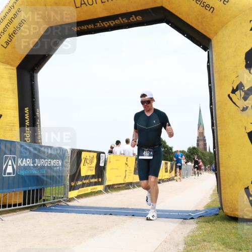 22.06.2025 - Viking Triathlon H.Heesch http://msf.ph/oto/8091400 22.06.2025 13:44:35 Laufen 492 meine-sportfotos.de