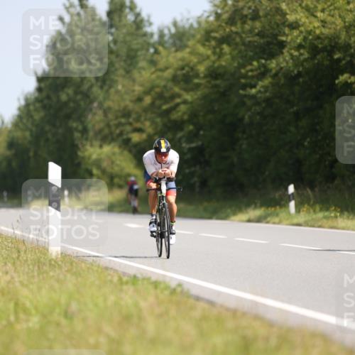 22.06.2025 - Viking Triathlon Yannick Fuchs http://msf.ph/oto/8091426 22.06.2025 11:10:52 Radfahren 329, 346, 637 meine-sportfotos.de