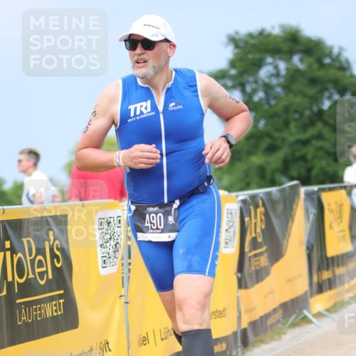 22.06.2025 - Viking Triathlon H.Heesch http://msf.ph/oto/8091433 22.06.2025 17:01:36 Laufen 490 meine-sportfotos.de