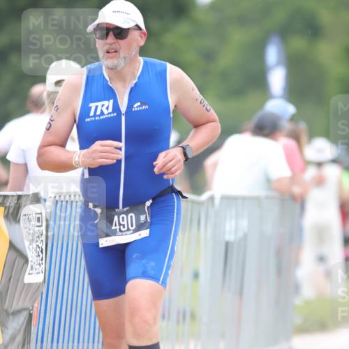 22.06.2025 - Viking Triathlon H.Heesch http://msf.ph/oto/8091444 22.06.2025 16:02:25 Laufen 102, 206, 471, 490 meine-sportfotos.de
