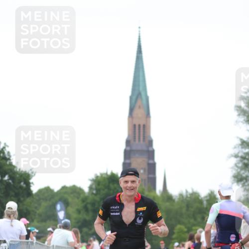 22.06.2025 - Viking Triathlon H.Heesch http://msf.ph/oto/8091477 22.06.2025 16:02:31 Laufen 102, 490 meine-sportfotos.de