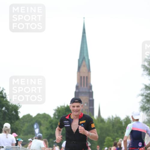 22.06.2025 - Viking Triathlon H.Heesch http://msf.ph/oto/8091494 22.06.2025 16:02:31 Laufen 102, 490 meine-sportfotos.de