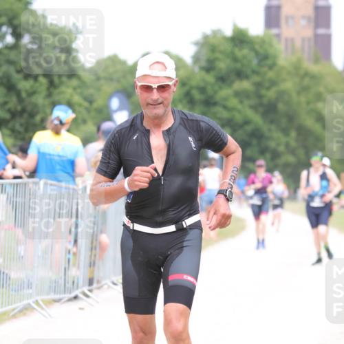 22.06.2025 - Viking Triathlon H.Heesch http://msf.ph/oto/8091501 22.06.2025 15:11:54 Laufen 283 meine-sportfotos.de