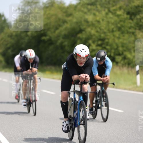 22.06.2025 - Viking Triathlon Yannick Fuchs http://msf.ph/oto/8091611 22.06.2025 11:53:48 Radfahren 4, 13, 173, 181, 288, 340, 359, 444, 458, 462, 472, 604 meine-sportfotos.de