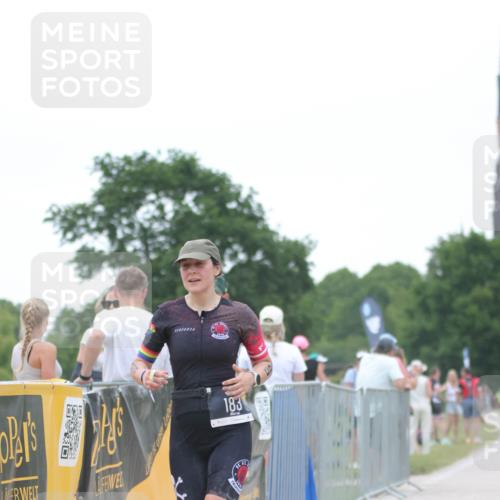22.06.2025 - Viking Triathlon H.Heesch http://msf.ph/oto/8091615 22.06.2025 16:02:39 Laufen 183, 403 meine-sportfotos.de