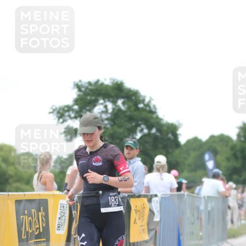 22.06.2025 - Viking Triathlon H.Heesch http://msf.ph/oto/8091652 22.06.2025 16:02:39 Laufen 183, 403 meine-sportfotos.de