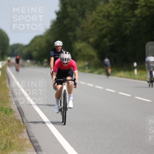 22.06.2025 - Viking Triathlon Yannick Fuchs http://msf.ph/oto/8091750 22.06.2025 11:53:53 Radfahren 4, 115, 159, 181, 288, 359, 444, 472 meine-sportfotos.de