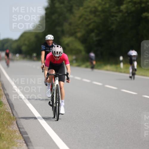22.06.2025 - Viking Triathlon Yannick Fuchs http://msf.ph/oto/8091755 22.06.2025 11:53:53 Radfahren 4, 115, 159, 181, 288, 359, 444, 472 meine-sportfotos.de