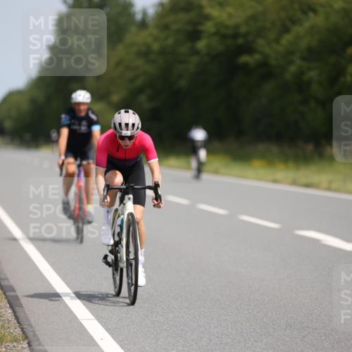 22.06.2025 - Viking Triathlon Yannick Fuchs http://msf.ph/oto/8091779 22.06.2025 11:53:53 Radfahren 4, 115, 159, 181, 288, 359, 444, 472 meine-sportfotos.de