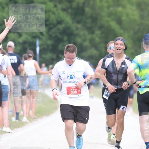 22.06.2025 - Viking Triathlon H.Heesch http://msf.ph/oto/8091818 22.06.2025 15:12:33 Laufen 153, 463 meine-sportfotos.de