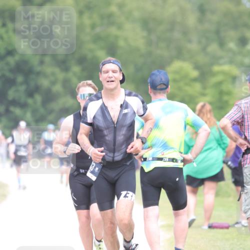 22.06.2025 - Viking Triathlon H.Heesch http://msf.ph/oto/8091834 22.06.2025 15:12:35 Laufen 153, 463, 535, 656 meine-sportfotos.de