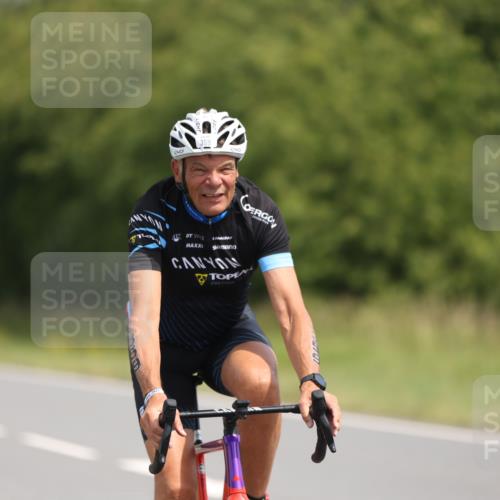 22.06.2025 - Viking Triathlon Yannick Fuchs http://msf.ph/oto/8091842 22.06.2025 11:53:56 Radfahren 4, 115, 159, 181, 222, 359, 472 meine-sportfotos.de