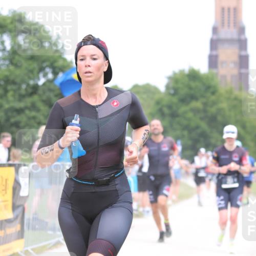 22.06.2025 - Viking Triathlon H.Heesch http://msf.ph/oto/8091958 22.06.2025 15:12:57 Laufen 98, 228, 251, 337, 395, 408, 543, 623 meine-sportfotos.de
