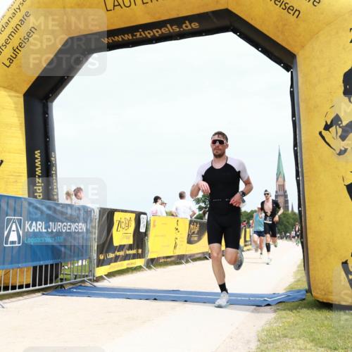 22.06.2025 - Viking Triathlon H.Heesch http://msf.ph/oto/8091983 22.06.2025 13:47:39 Laufen 233, 272, 617, 651 meine-sportfotos.de