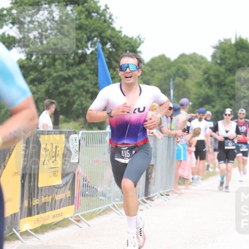 22.06.2025 - Viking Triathlon H.Heesch http://msf.ph/oto/8092051 22.06.2025 15:13:05 Laufen 228, 251, 395, 415 meine-sportfotos.de