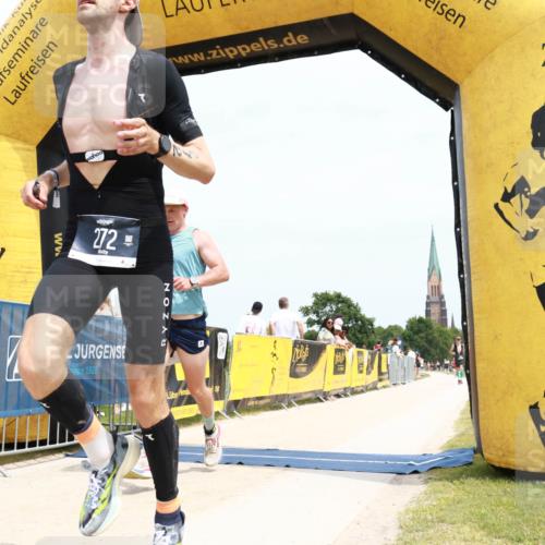 22.06.2025 - Viking Triathlon H.Heesch http://msf.ph/oto/8092052 22.06.2025 13:47:41 Laufen 233, 272, 617, 651 meine-sportfotos.de