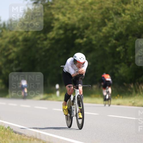 22.06.2025 - Viking Triathlon Yannick Fuchs http://msf.ph/oto/8092083 22.06.2025 11:13:00 Radfahren 99, 168, 213, 381, 406 meine-sportfotos.de