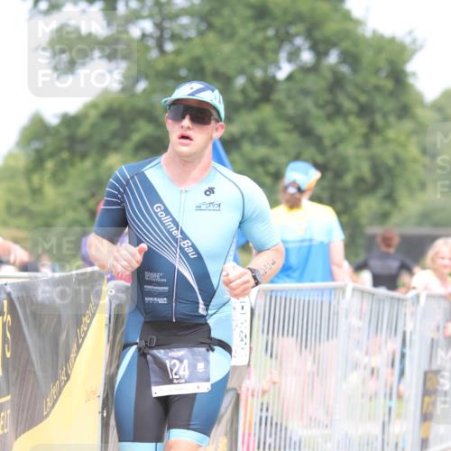 22.06.2025 - Viking Triathlon H.Heesch http://msf.ph/oto/8092088 22.06.2025 15:13:57 Laufen 124 meine-sportfotos.de